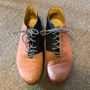 M8.5 John Fluevog CJRT